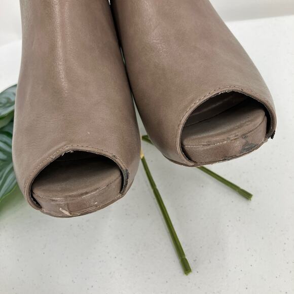 Madden Girl Gray Side Zip Buckle Peep Toe Stiletto Heel Ginny Ankle Bootie Shoes - Picture 7 of 12